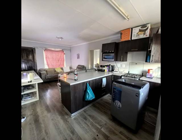 2 BEDROOM APARTMENT FOR SALE IN HONEYPARK